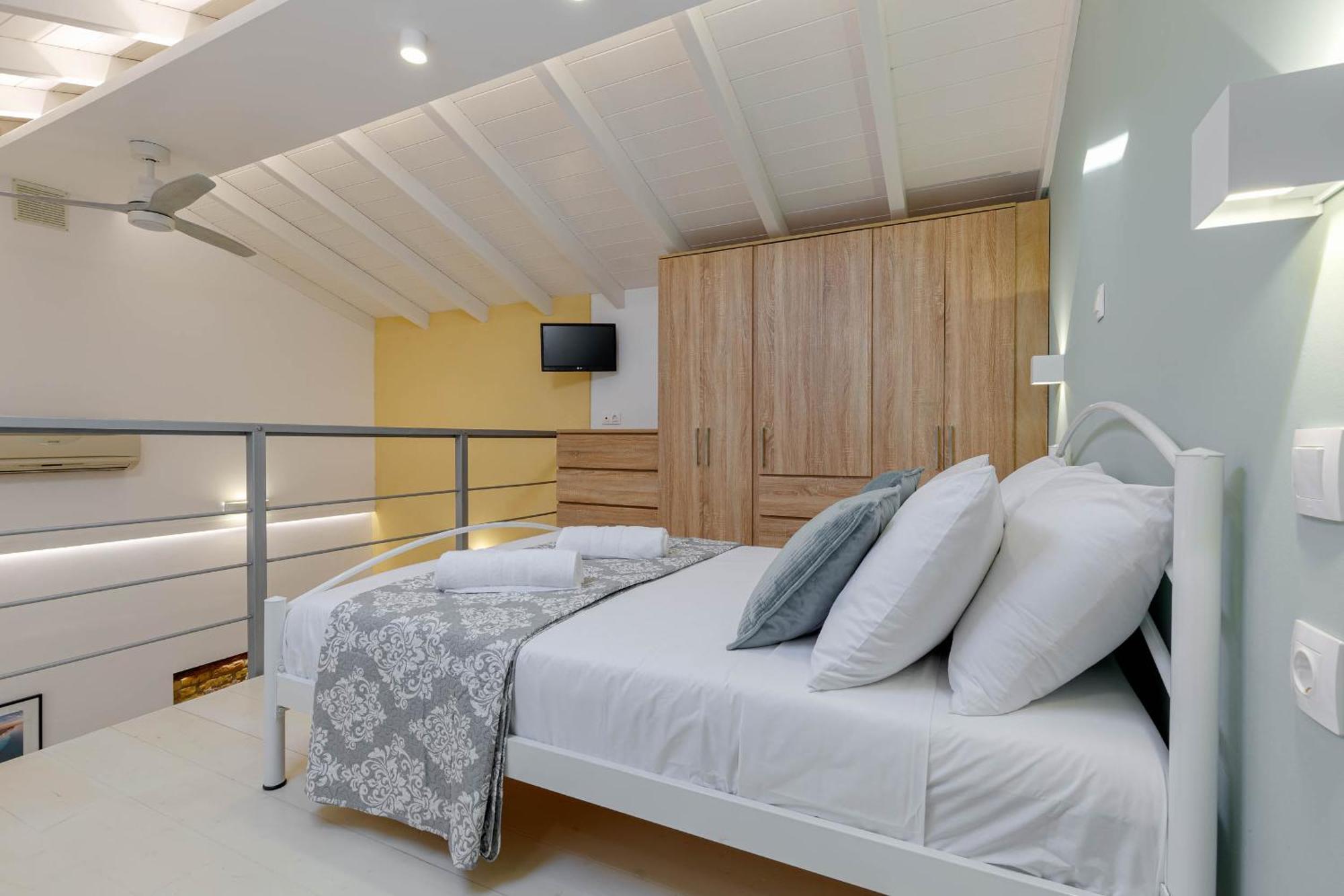 Viatzo Loft Apartment Potamos (Corfu)